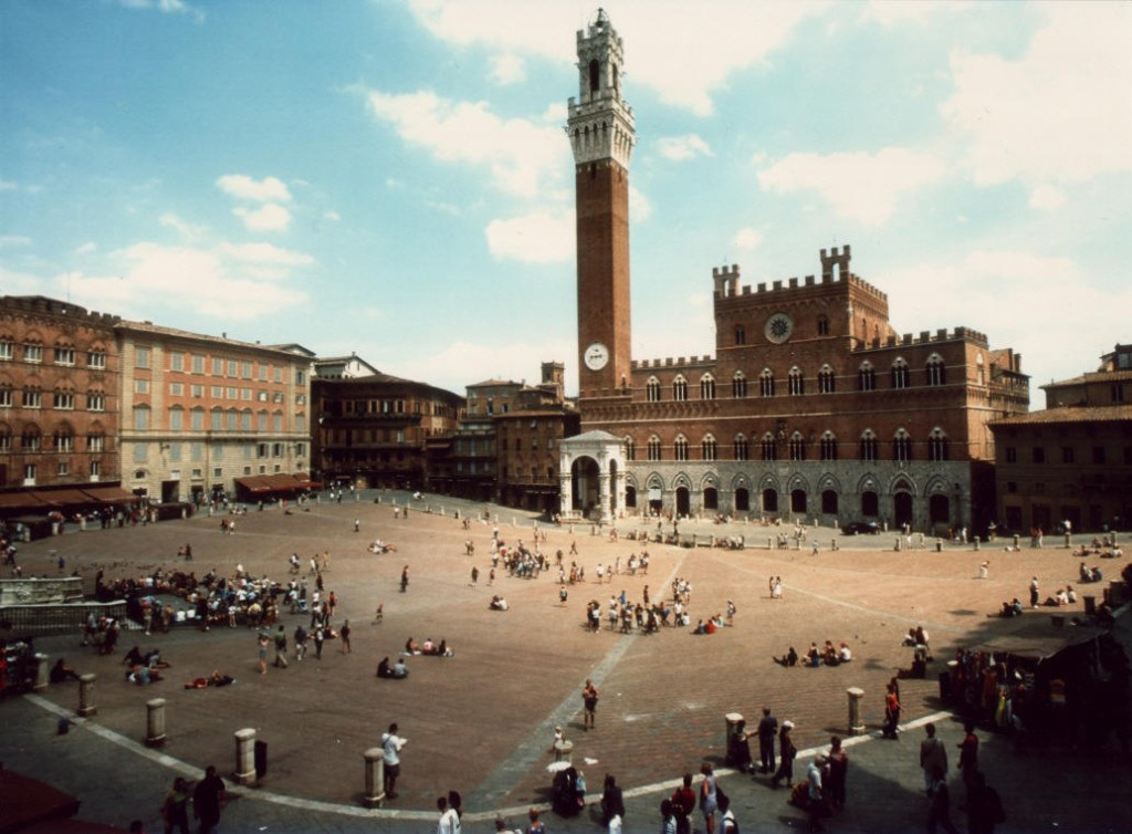 Piazza del Campo 2