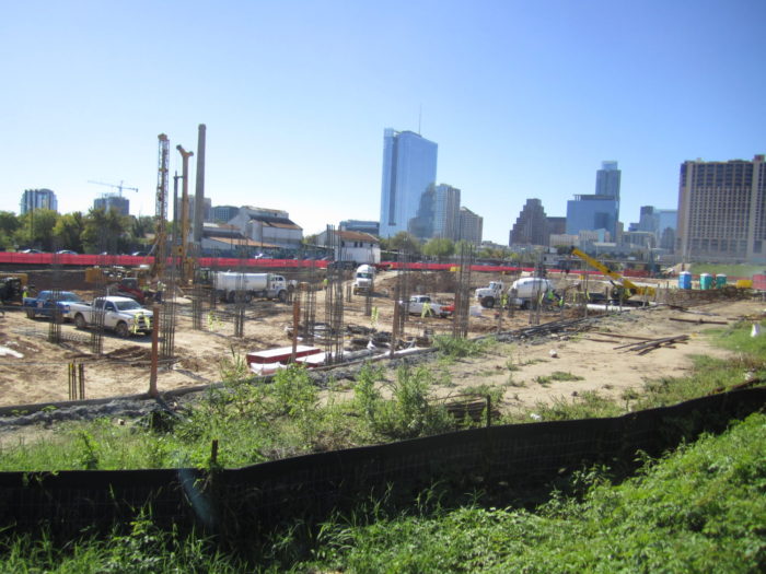 Plaza Saltillo under construction